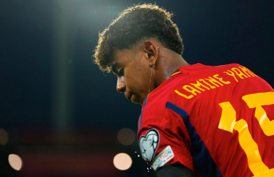 阿贾克斯门将谈表现起伏：主客场用球不同，没踢过球的不会懂