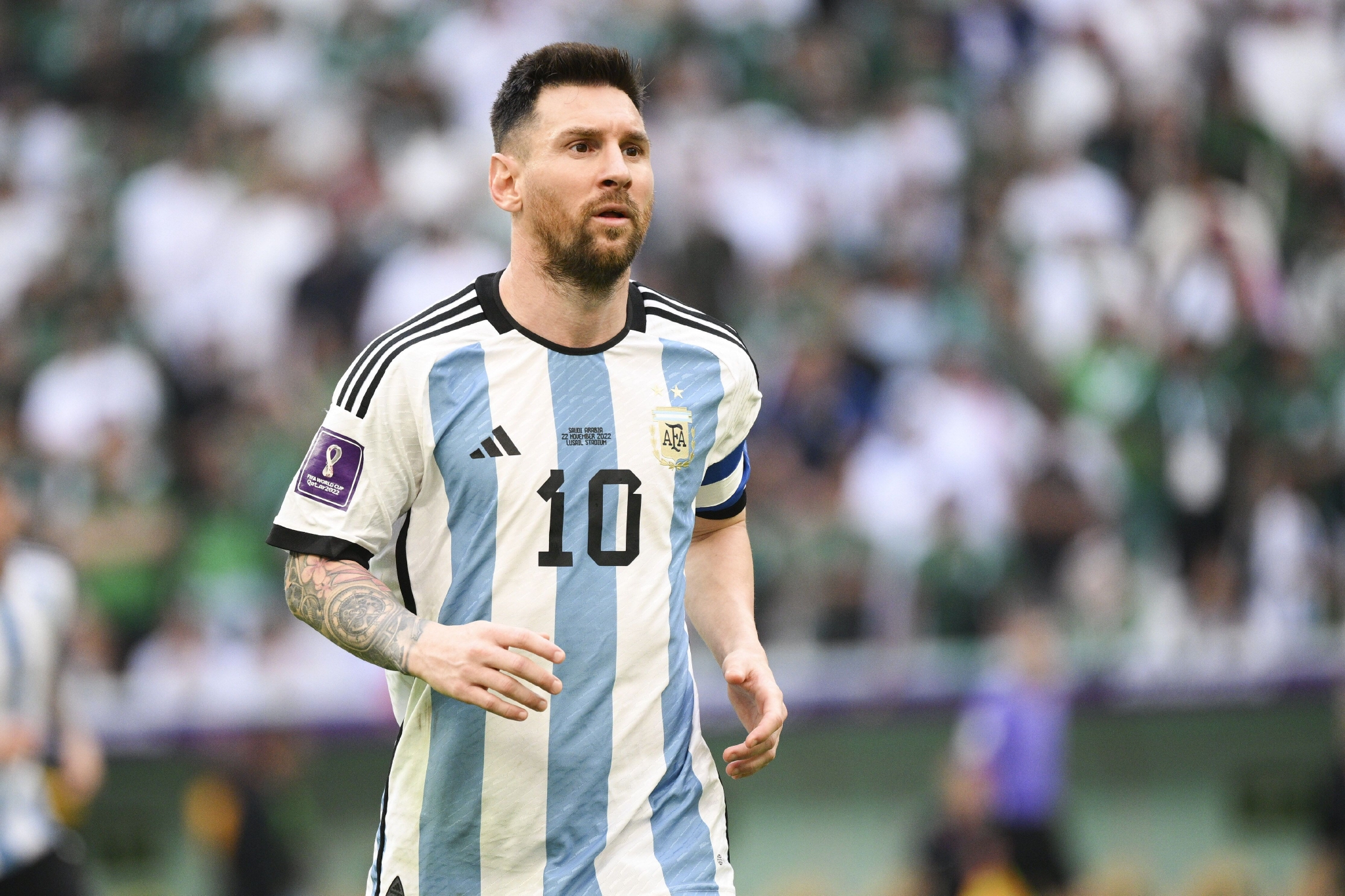 荷兰大名单：范戴克领衔；费耶诺德球员瓦伦特首次入选