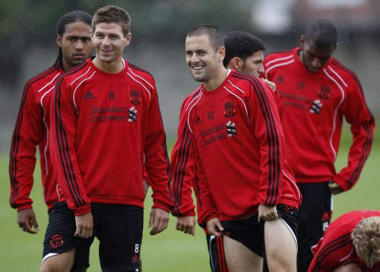 世体：齐达内现身伯纳乌但不会接替阿隆索，他只想执教法国