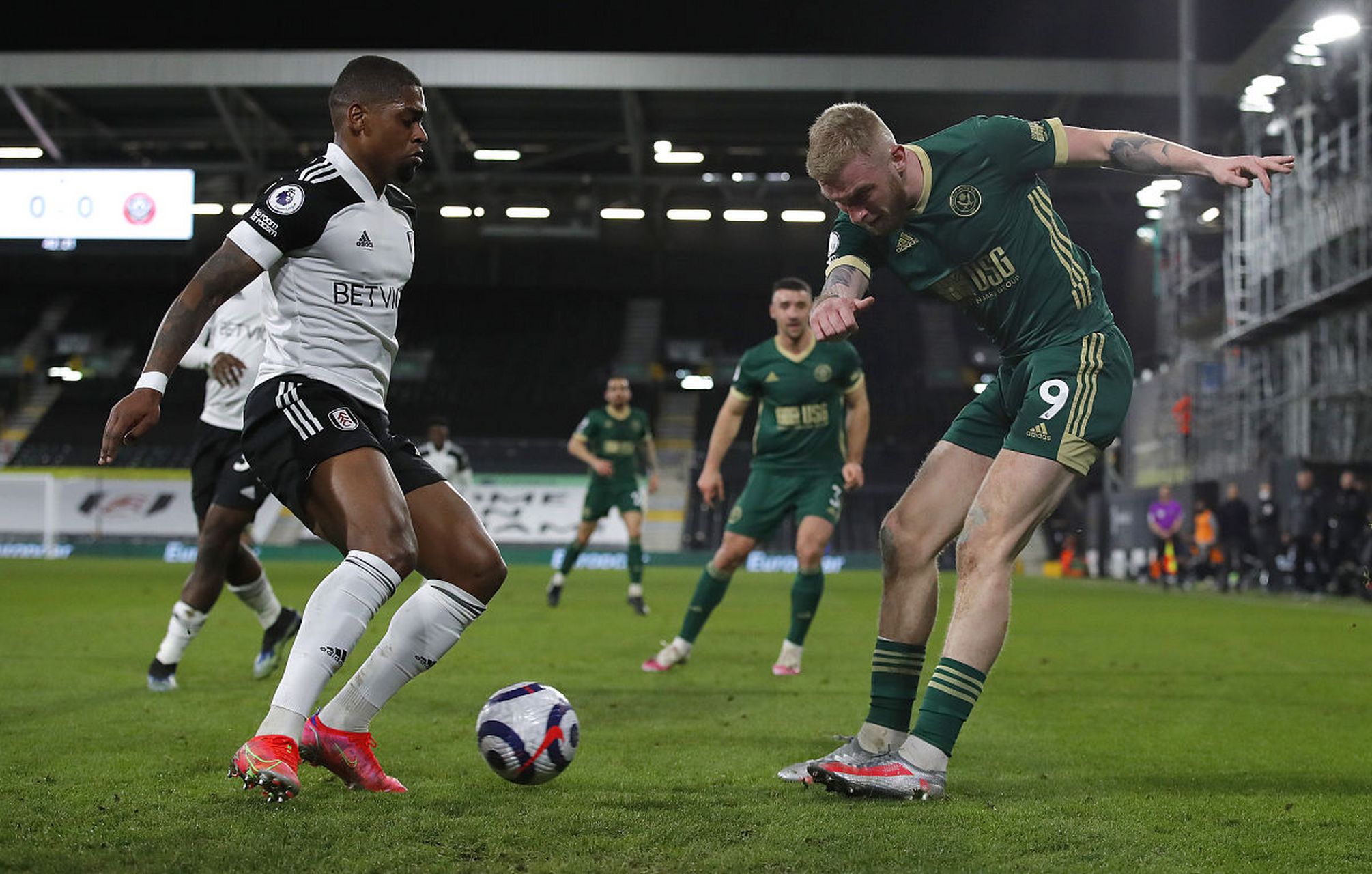 东契奇19分＆詹姆斯10分，湖人半场落后7分